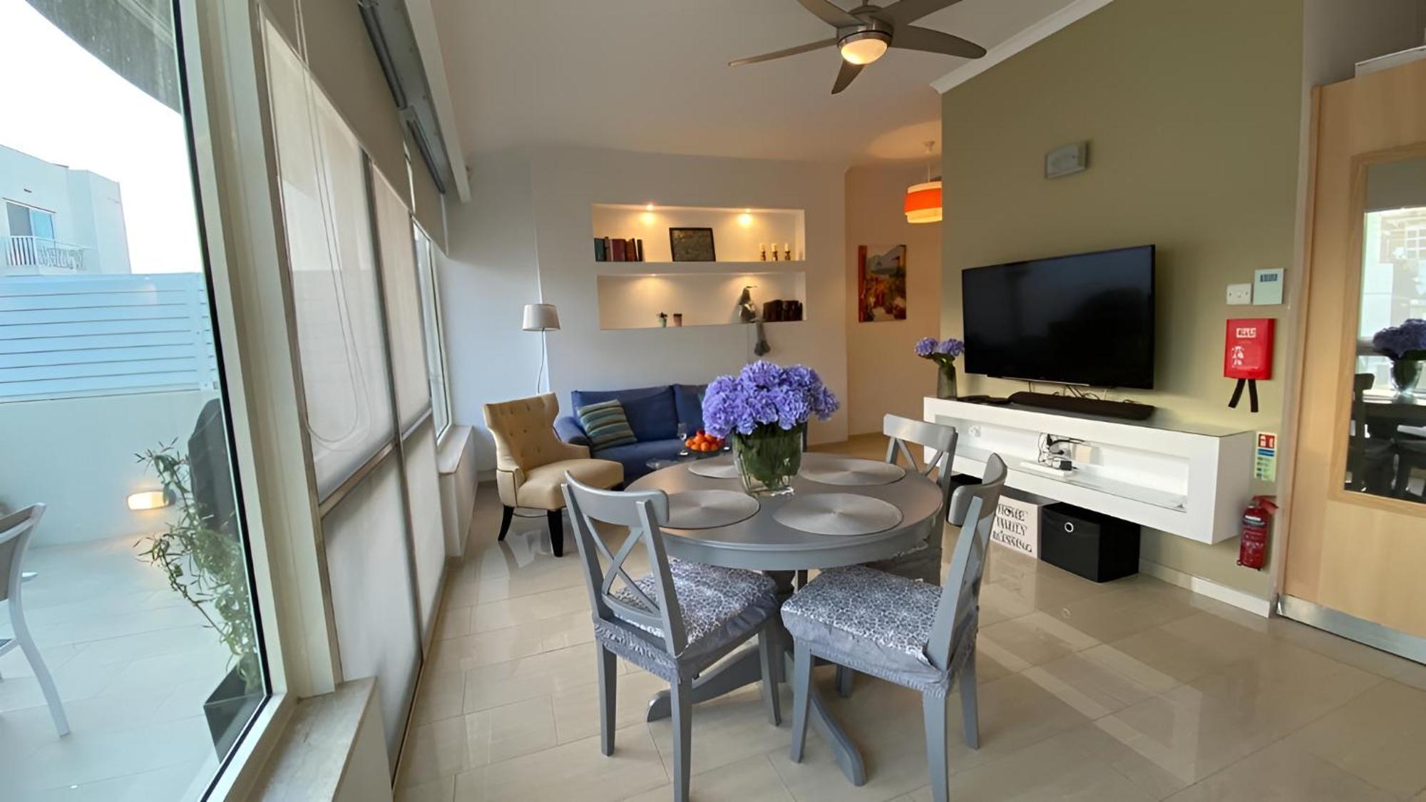 Sliema Cosy Penthouse With Bbq Daire Dış mekan fotoğraf