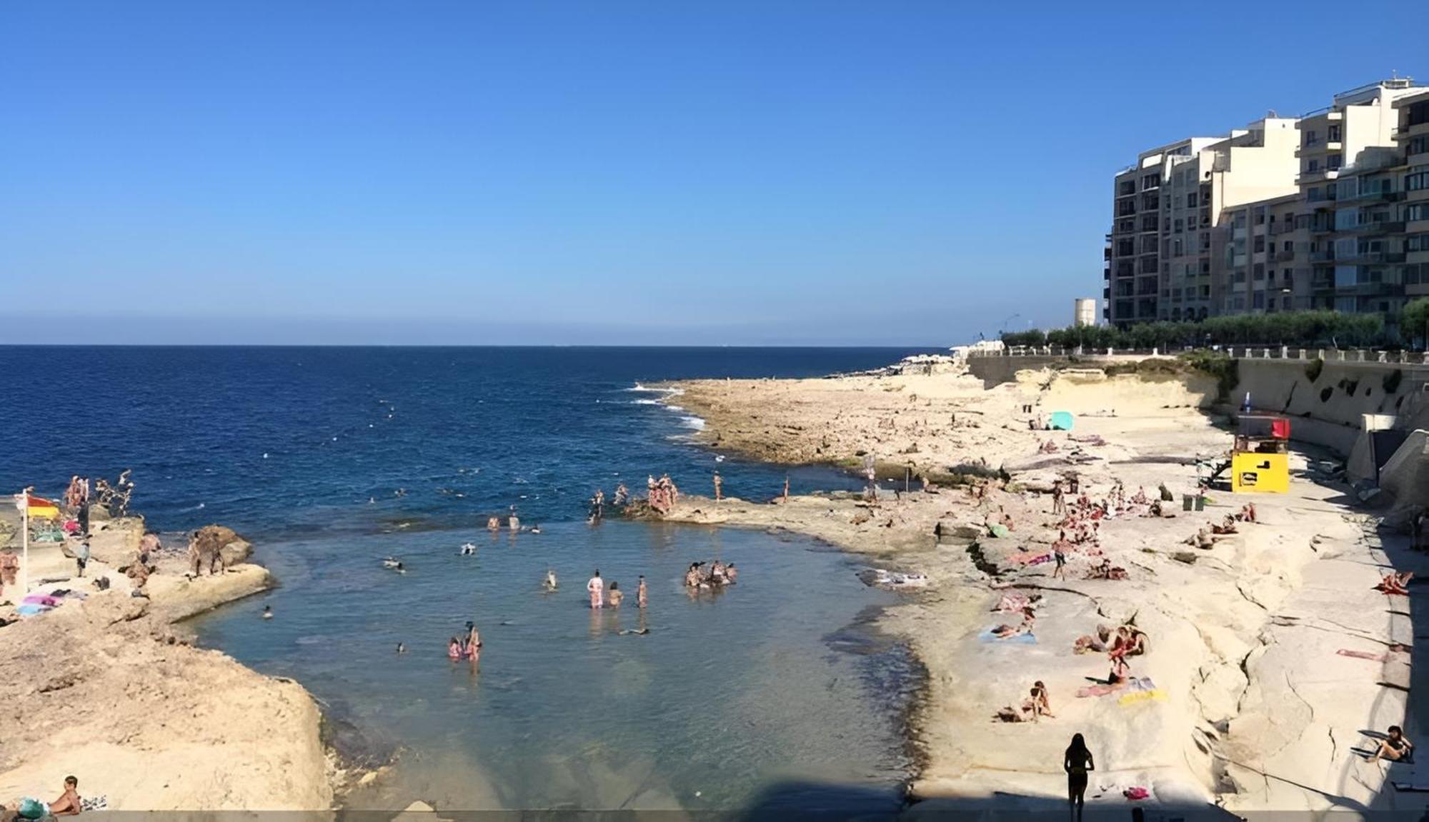 Sliema Cosy Penthouse With Bbq Daire Dış mekan fotoğraf